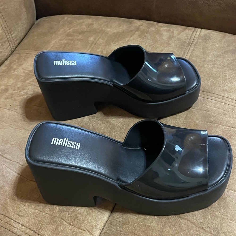 NEW Melissa POSH Glossy Black Platform Mules - Picture 5 of 13